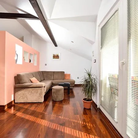 Ivka A2 Apartman Petrcane