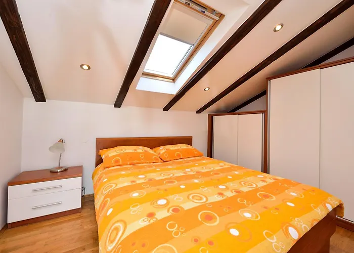 Ivka A2 Апартаменты Петрчане